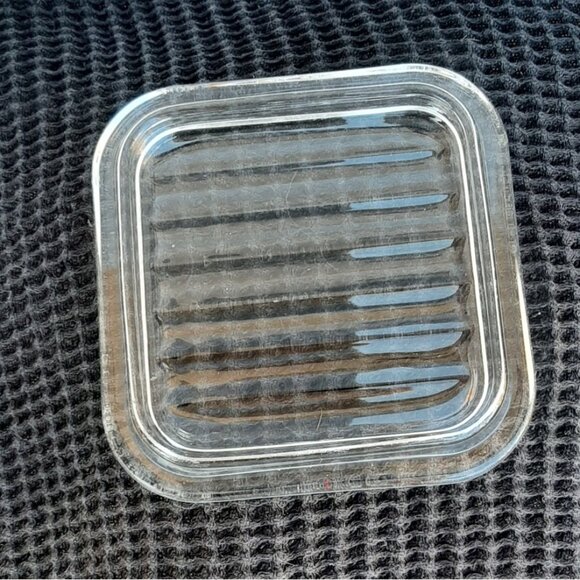 ANCHOR HOCKING 1932 VINTAGE DESIGN REFRIGERATOR DISH W / LID 4.5” - Picture 5 of 9